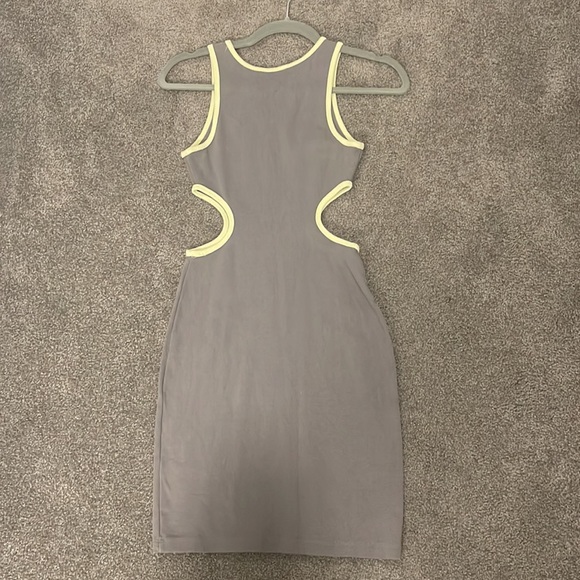 Wilfred Free Cut Out Dress - Picture 4 of 4
